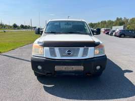 2010 Nissan Titan LE PRO 4X 