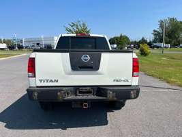 2010 Nissan Titan LE PRO 4X 