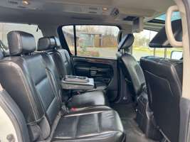 2011 Nissan Armada PLATINUM