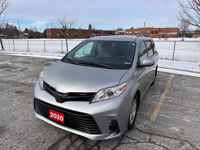 2020 Toyota Sienna LE