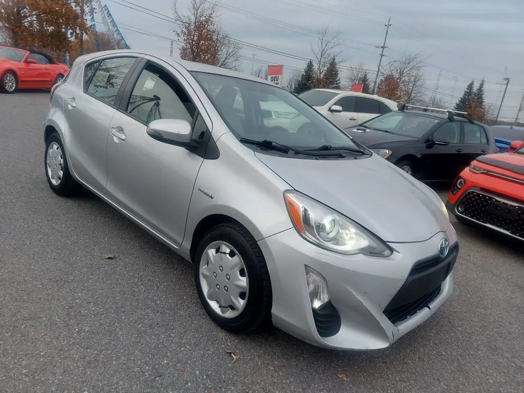 2016 Toyota Prius c 