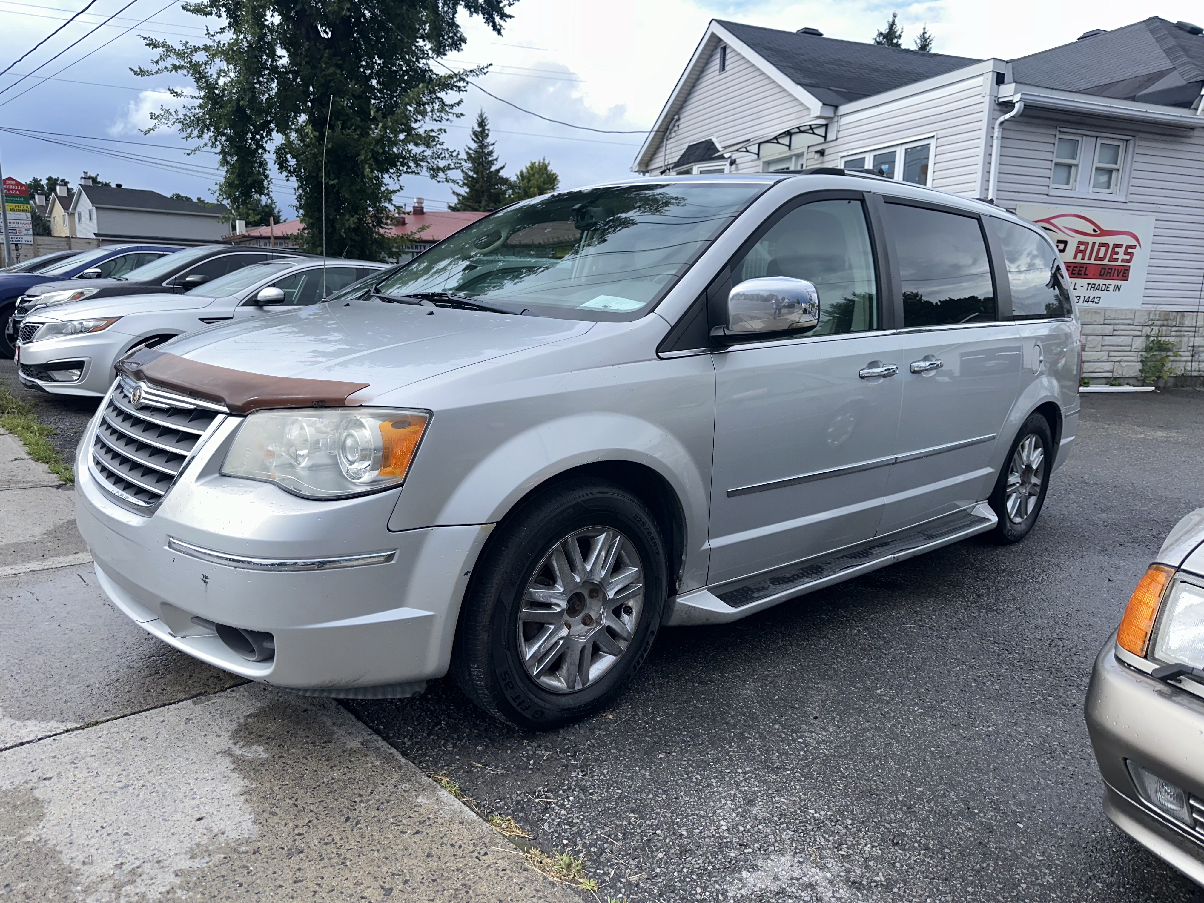 2008 Chrysler Town & Country