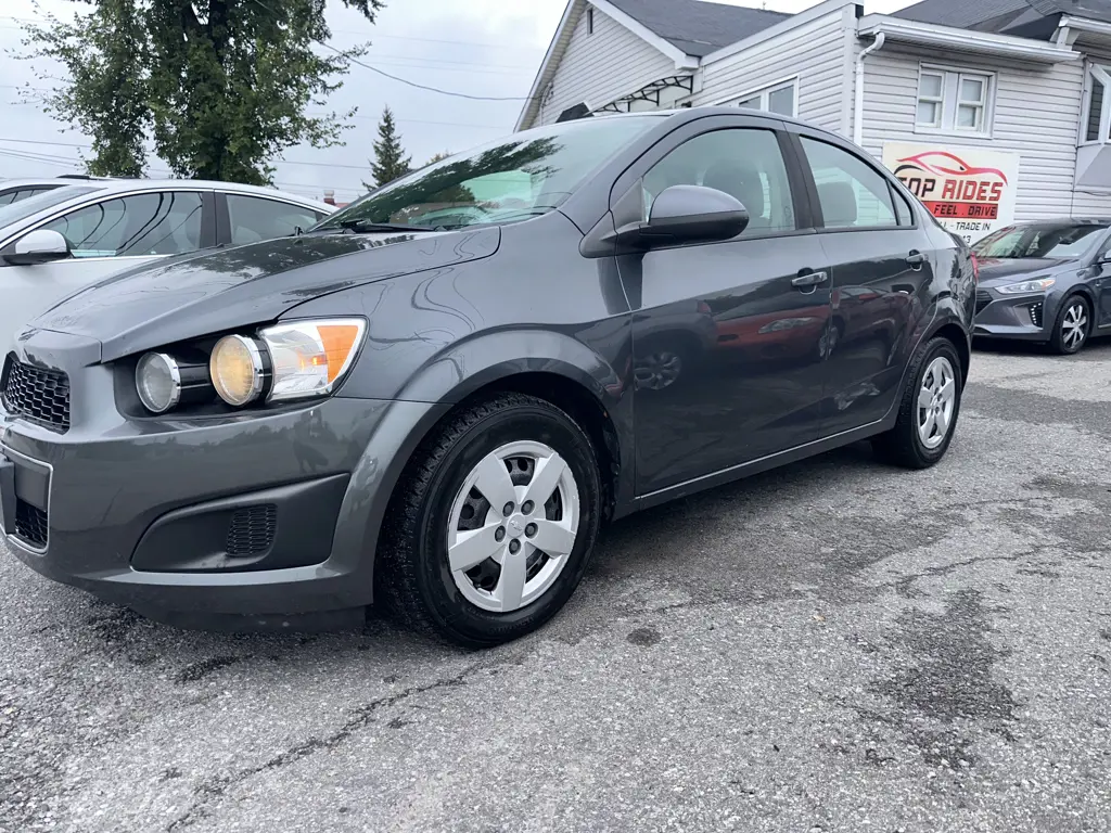 2013 Chevrolet Sonic LS