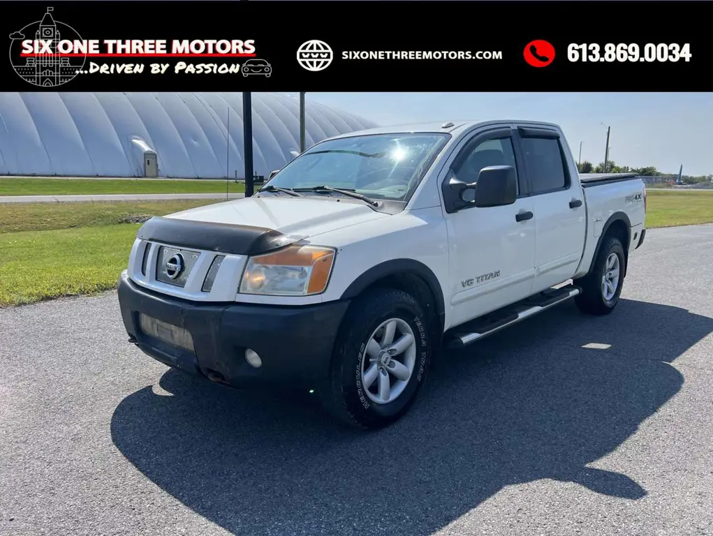 2010 Nissan Titan LE 