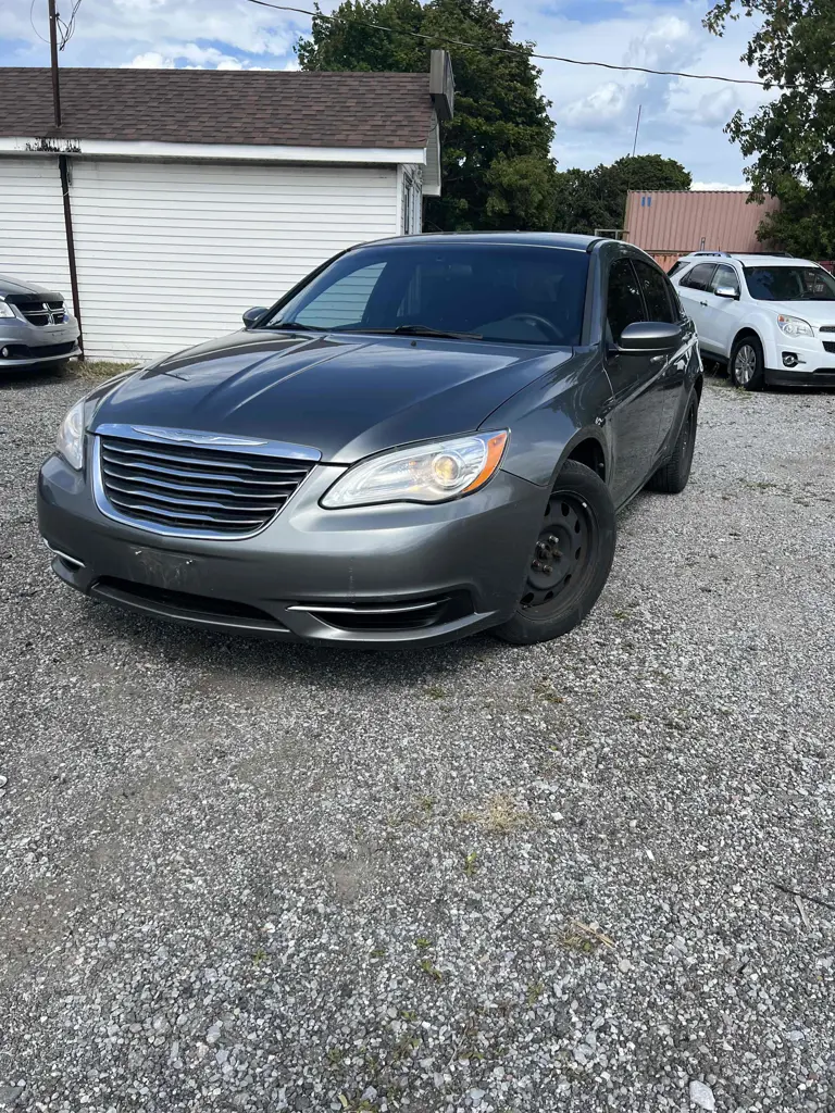 2013 Chrysler 200