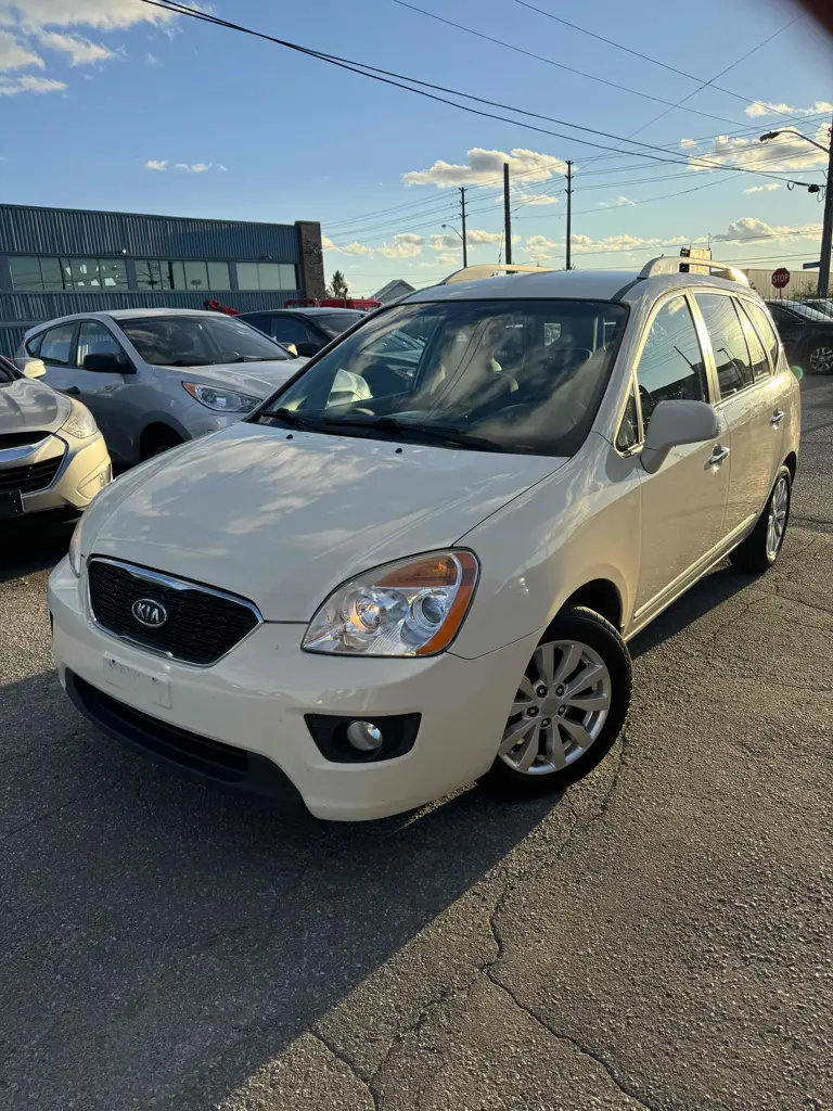 2012 Kia Rondo EX