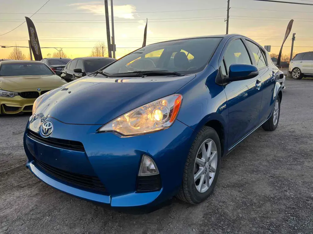 2014 Toyota Prius c Four