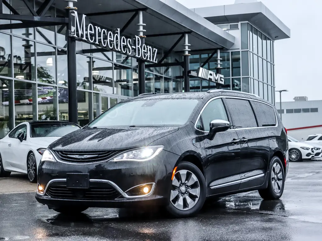 2018 Chrysler Pacifica Hybrid Limited