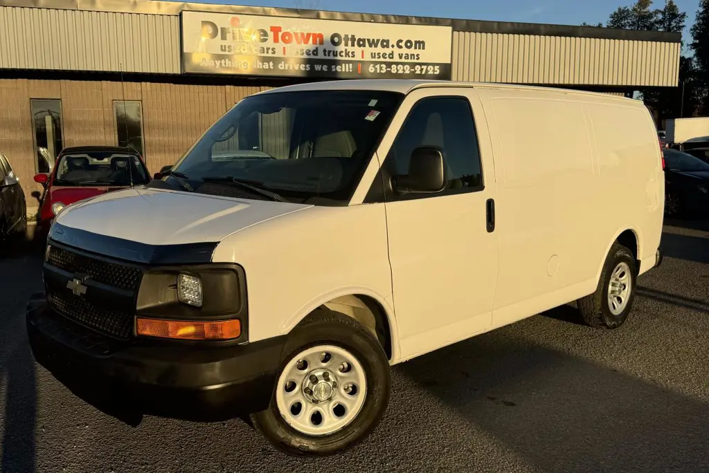 2014 Chevrolet Express Cargo Van RWD 1500 135"