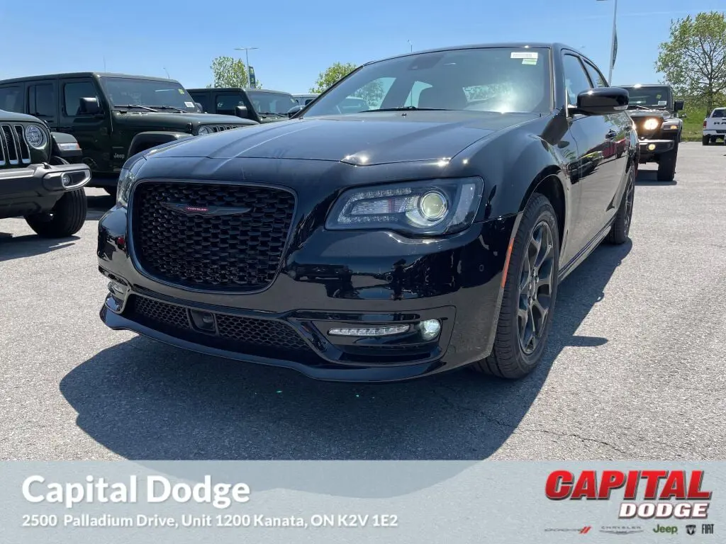 2023 Chrysler 300