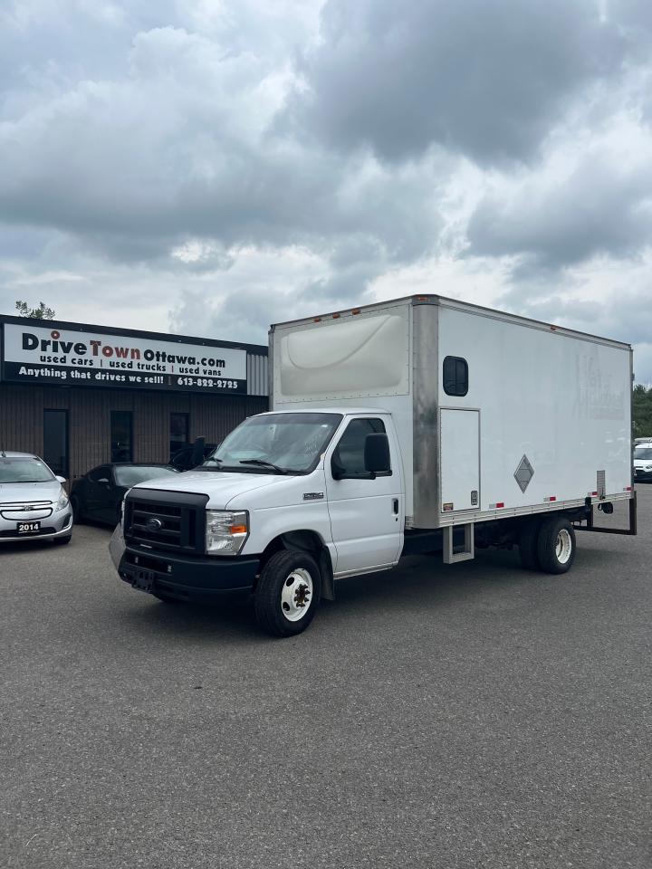 2019 Ford E450 Super Duty 