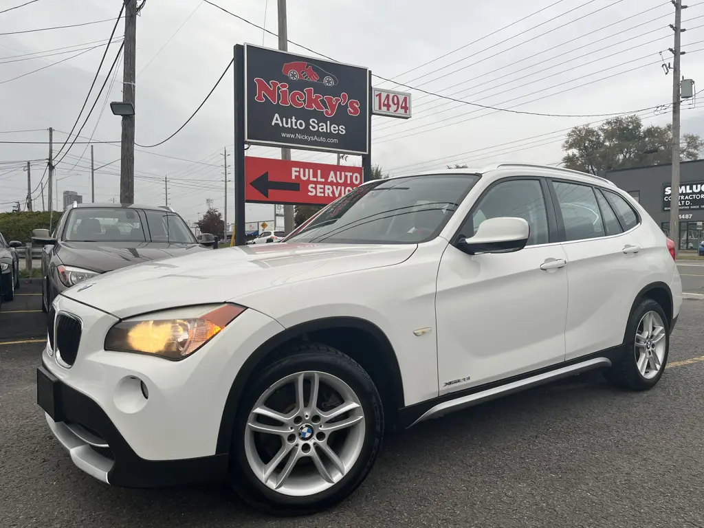 2012 BMW X1 xDrive28i AWD - PANO ROOF - NEW TIRES - LOW KMS!