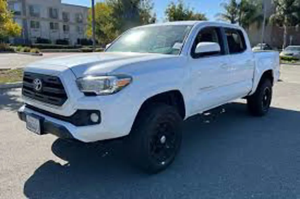 2016 Toyota Tacoma TRD OFF Road  Double Cab  Financing  