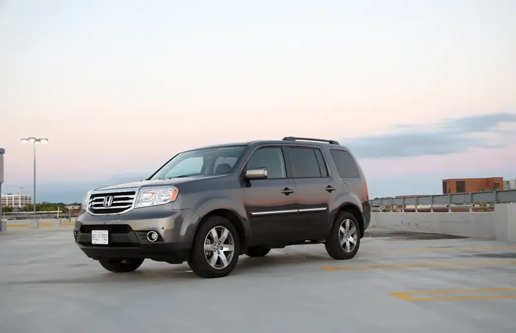 2012 Honda Pilot Touring Accident Free Leather Sunroof 8 Passengers